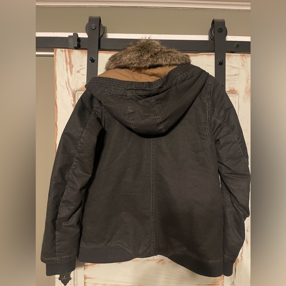 The Buckle BKE Woman’s Winter Jacket size XL w/removable hood & faux fur collar - Picture 3 of 8